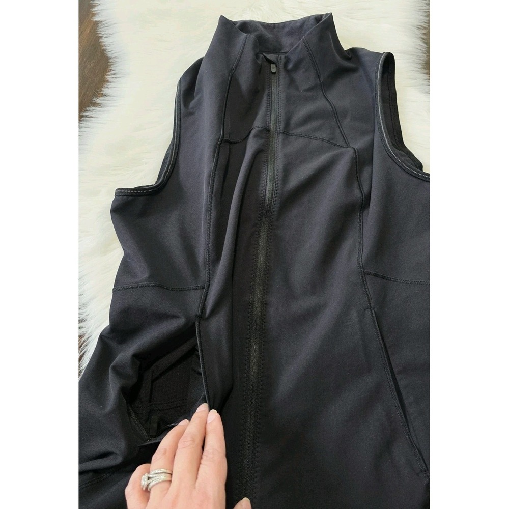 Lululemon Hill And Valley Vest Women's Size 8 Black Full Zip Running Athleisure - Picture 8 of 9